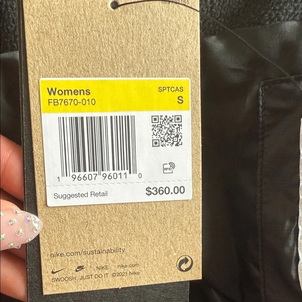 Nike Sportswear Swoosh Puffer PrimaLoft® Women's Therma-FIT Parka, Black S NWT